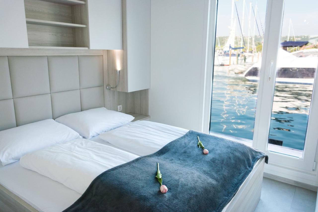ポルトローシュ Floating House - Marina Relaxヴィラ エクステリア 写真